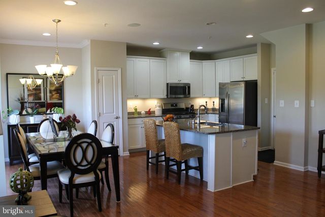 4018 SECRETARIAT ST, Harrisburg, PA 17112