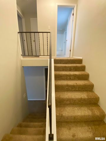 1915 W Marlene Ave Apt B, Peoria, IL 61614