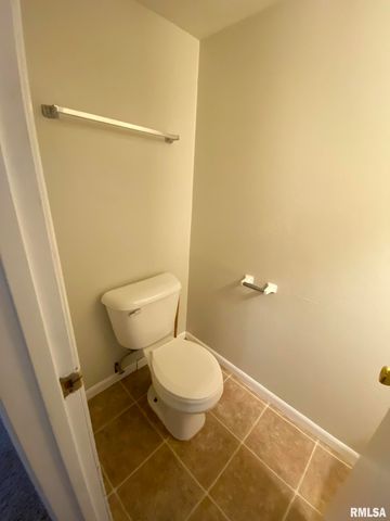 1915 W Marlene Ave Apt B, Peoria, IL 61614
