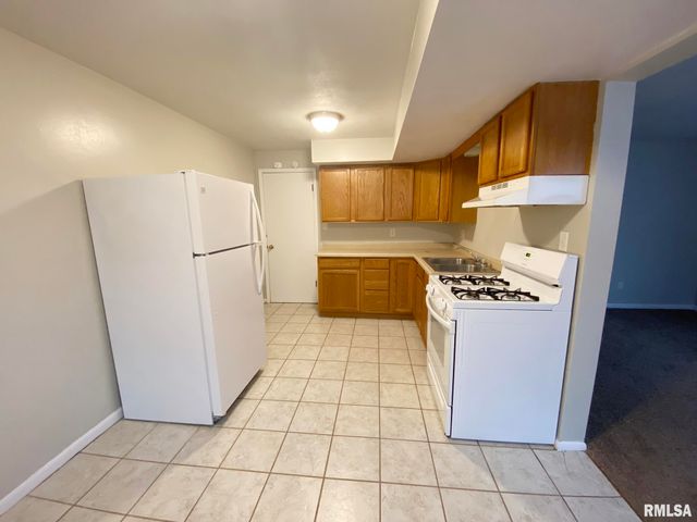 1915 W Marlene Ave Apt B, Peoria, IL 61614