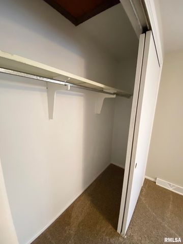 1915 W Marlene Ave Apt B, Peoria, IL 61614