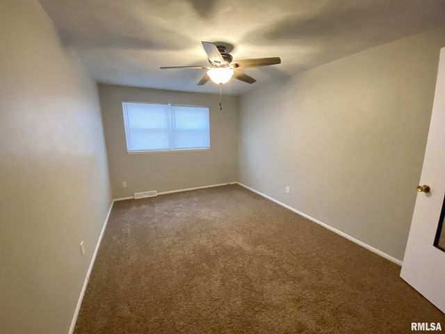 1915 W Marlene Ave Apt B, Peoria, IL 61614
