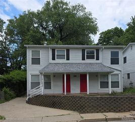 36 Lee Drive C & D, St Charles, MO 63301