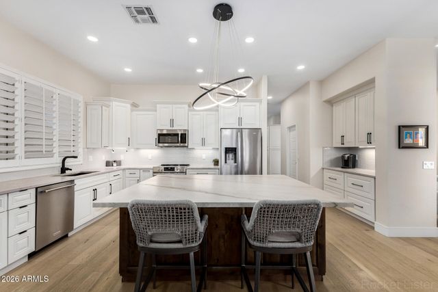 7208 W MELINDA Lane, Glendale, AZ 85308