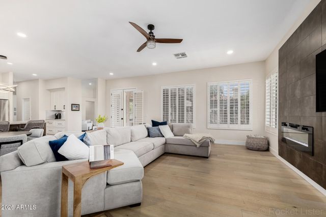 7208 W MELINDA Lane, Glendale, AZ 85308