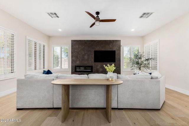 7208 W MELINDA Lane, Glendale, AZ 85308