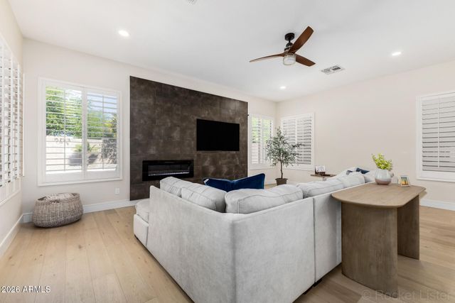 7208 W MELINDA Lane, Glendale, AZ 85308