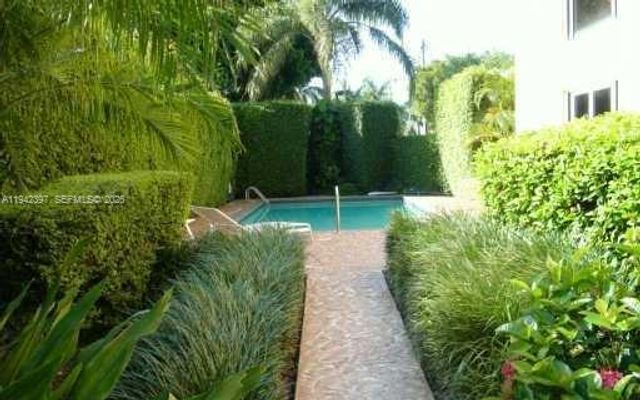 16531 NE 35th Avenue 201, North Miami Beach, FL 33160