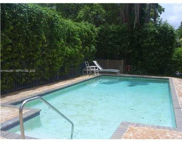 16531 NE 35th Avenue 201, North Miami Beach, FL 33160