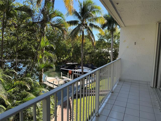 16531 NE 35th Avenue 201, North Miami Beach, FL 33160