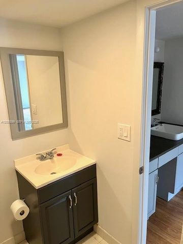 3920 Inverrary Boulevard 204C, Lauderhill, FL 33319