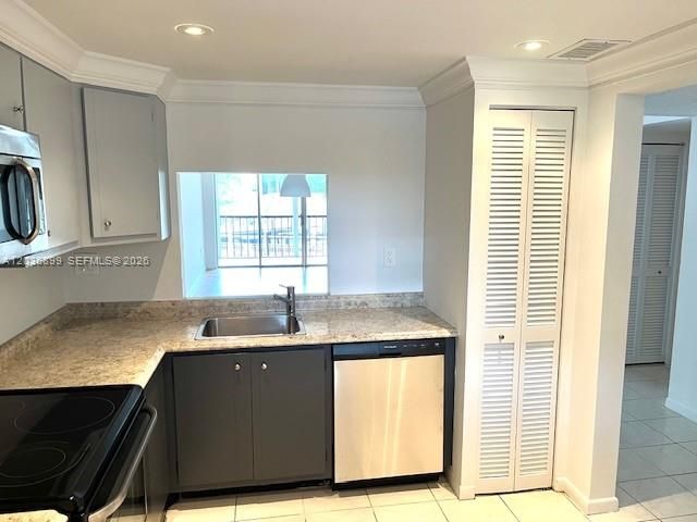 3920 Inverrary Boulevard 204C, Lauderhill, FL 33319