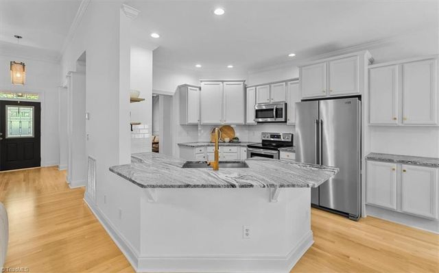 210 Hunters Glen Drive, Summerfield, NC 27358