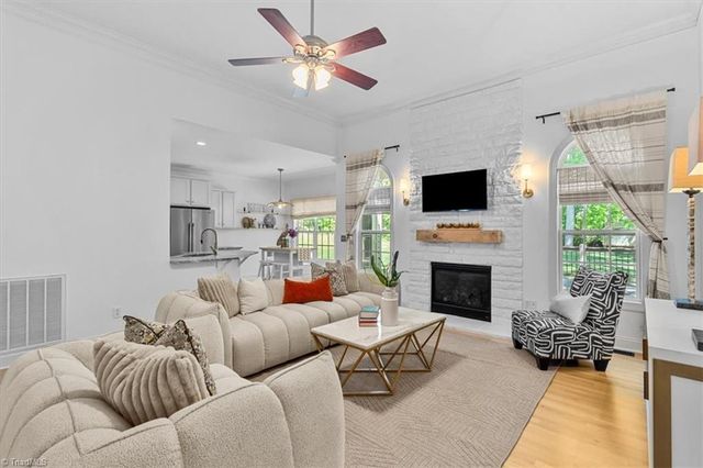 210 Hunters Glen Drive, Summerfield, NC 27358