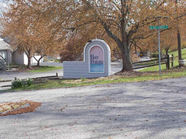 1982 E Bay Pointe Drive C34, Bloomington, IN 47401