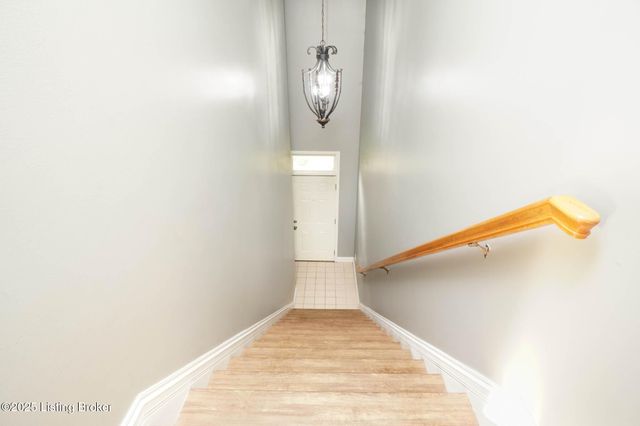 3741 Hurstbourne Ridge Blvd, Louisville, KY 40299