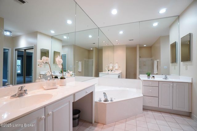 3741 Hurstbourne Ridge Blvd, Louisville, KY 40299