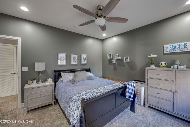 3741 Hurstbourne Ridge Blvd, Louisville, KY 40299