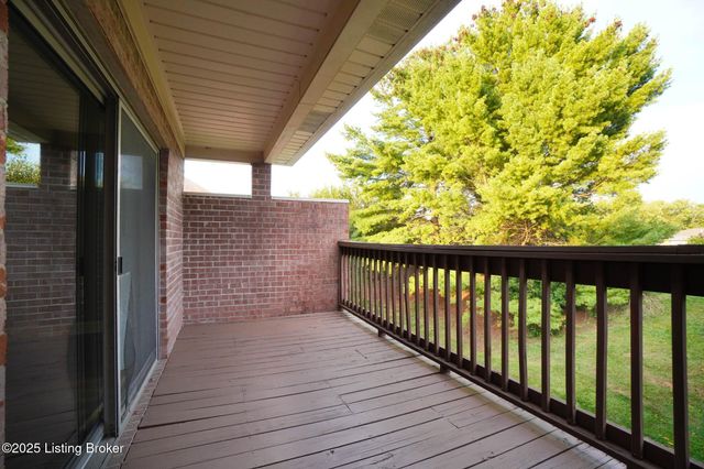 3741 Hurstbourne Ridge Blvd, Louisville, KY 40299