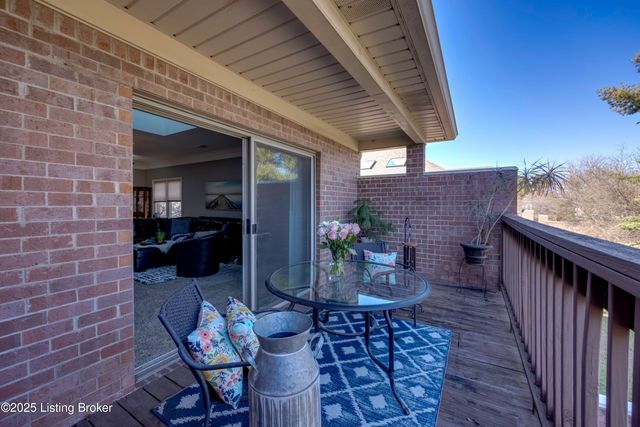 3741 Hurstbourne Ridge Blvd, Louisville, KY 40299