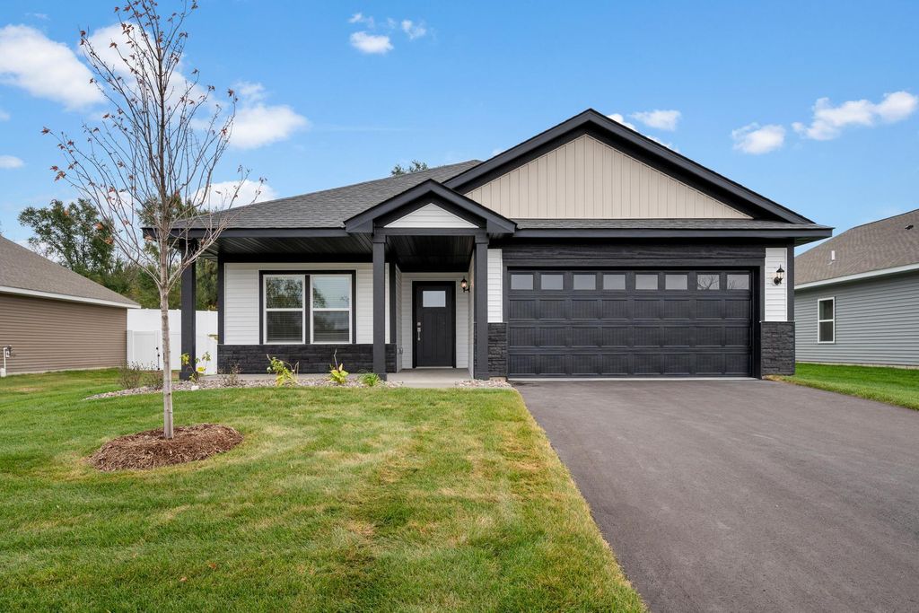 8432 Walnut Street, Clear Lake, MN 55319