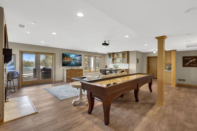 3374 Sycamore Trail SW, Prior Lake, MN 55372