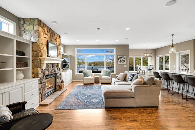 3374 Sycamore Trail SW, Prior Lake, MN 55372