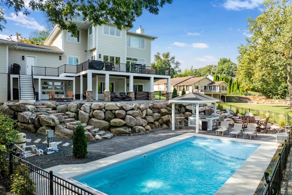 3374 Sycamore Trail SW, Prior Lake, MN 55372