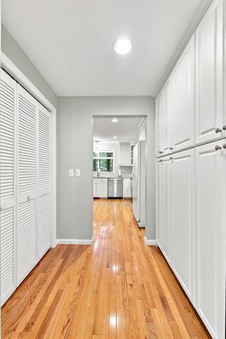 770 Salisbury St 423, Worcester, MA 01609