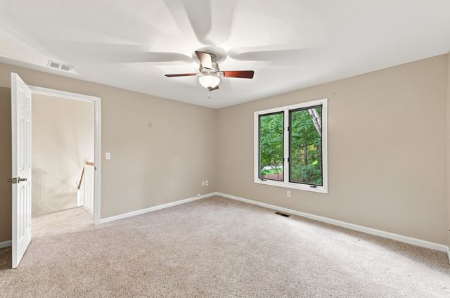 770 Salisbury St 423, Worcester, MA 01609
