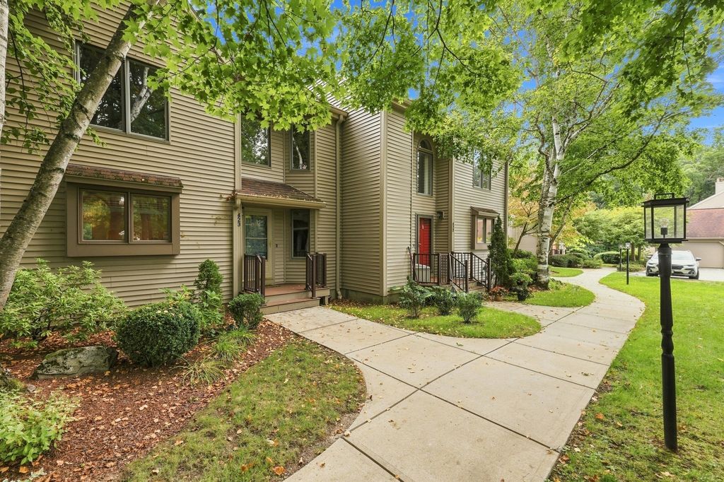 770 Salisbury St 423, Worcester, MA 01609
