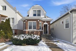 1429 Wesley Avenue, Berwyn, IL 60402
