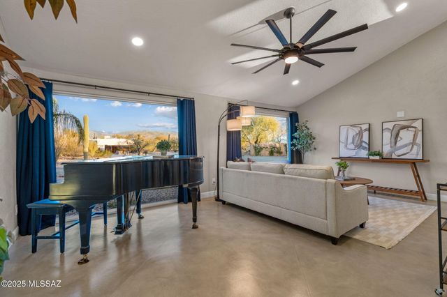 9340 E Paseo Tierra Verde, Tucson, AZ 85749