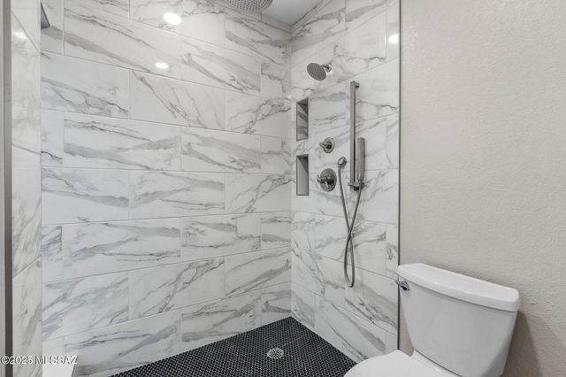 9340 E Paseo Tierra Verde, Tucson, AZ 85749