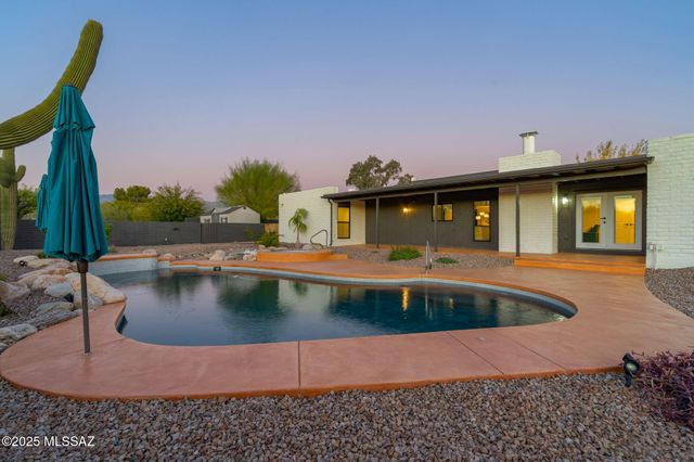 9340 E Paseo Tierra Verde, Tucson, AZ 85749