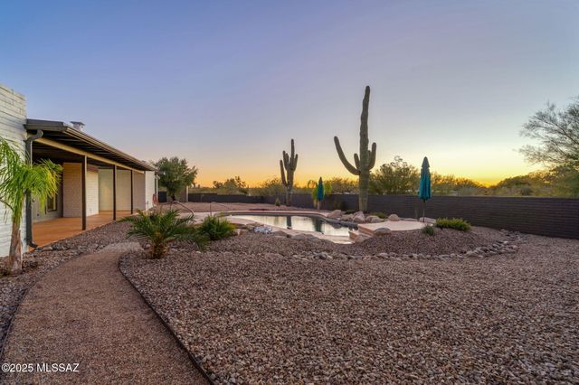 9340 E Paseo Tierra Verde, Tucson, AZ 85749