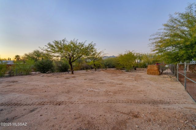 9340 E Paseo Tierra Verde, Tucson, AZ 85749