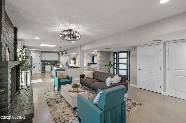 9340 E Paseo Tierra Verde, Tucson, AZ 85749