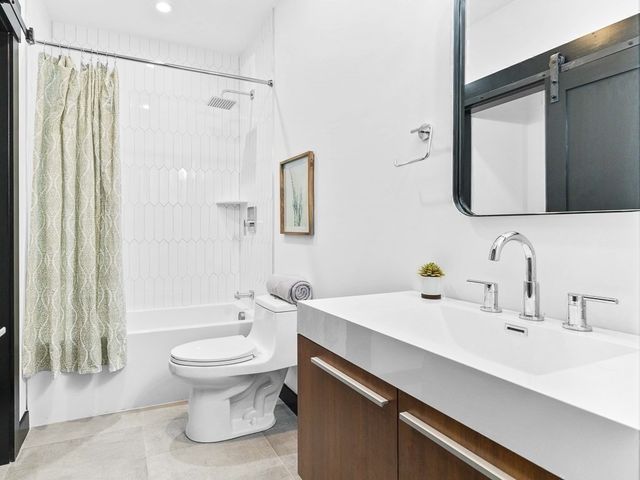 14 Carlton St C, Somerville, MA 02143