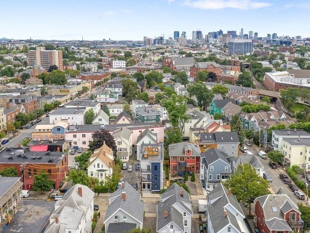 14 Carlton St C, Somerville, MA 02143