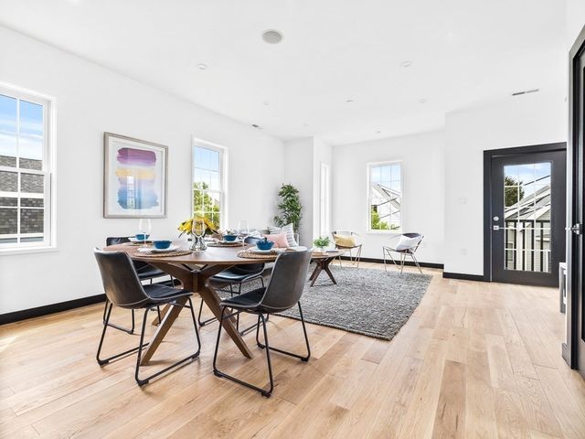 14 Carlton St C, Somerville, MA 02143
