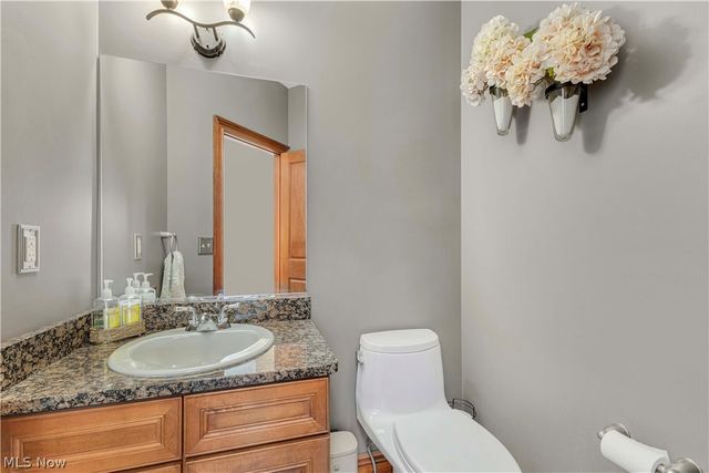 32811 Saint James Trail, Avon, OH 44011