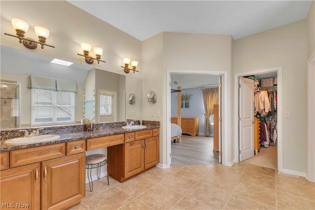 32811 Saint James Trail, Avon, OH 44011