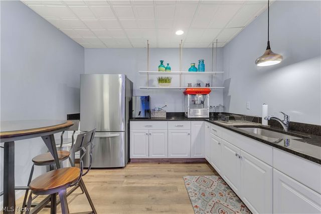 32811 Saint James Trail, Avon, OH 44011