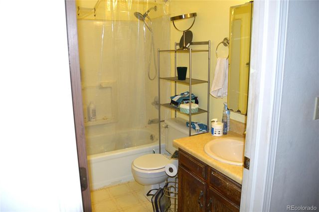 8554 S Field Street, Littleton, CO 80128