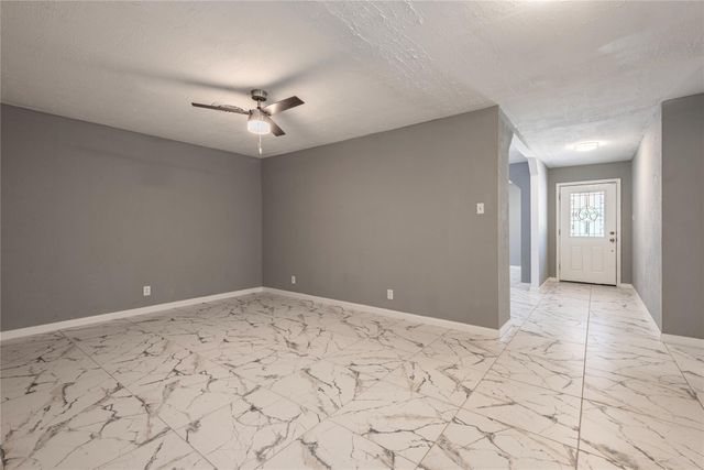 2511 Meadow Lane, La Marque, TX 77568