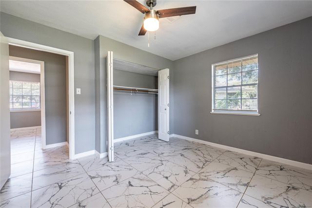 2511 Meadow Lane, La Marque, TX 77568