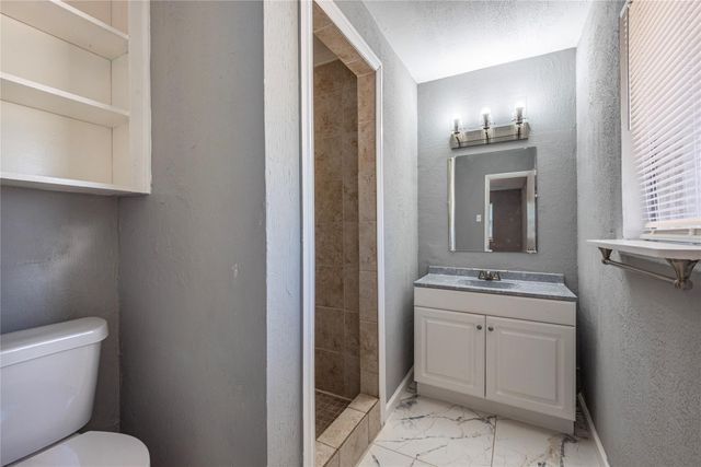 2511 Meadow Lane, La Marque, TX 77568
