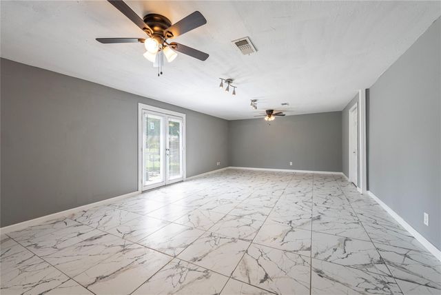 2511 Meadow Lane, La Marque, TX 77568