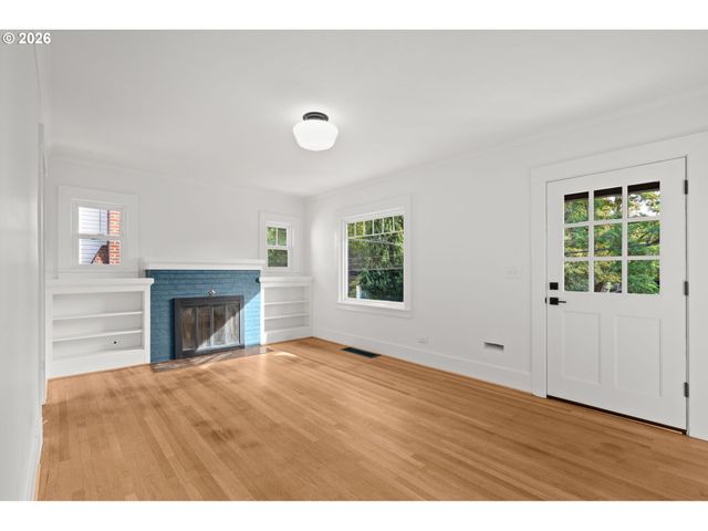 4105 Se 14TH Ave, Portland, OR 97202